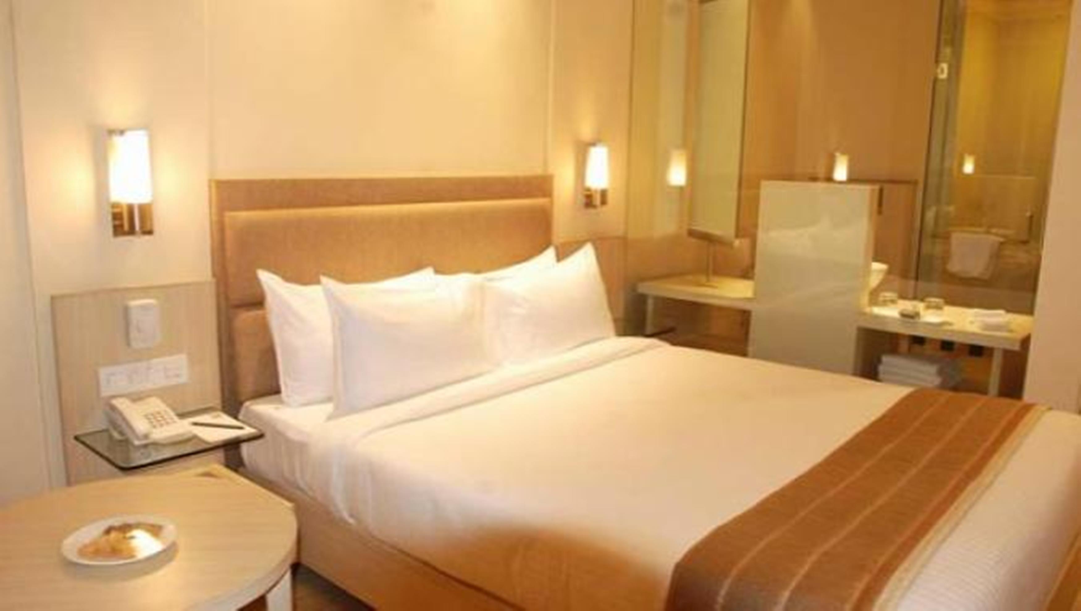 ซาโรวาร์ พอร์ติโก้ นาเรียน่า Hotel นิวเดลี ภายนอก รูปภาพ