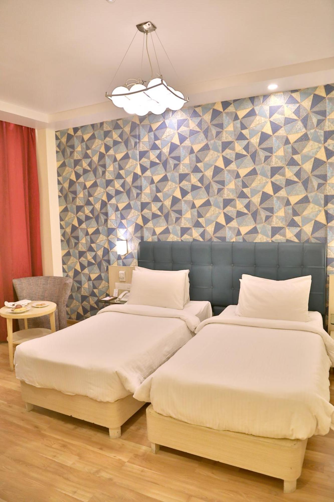 ซาโรวาร์ พอร์ติโก้ นาเรียน่า Hotel นิวเดลี ภายนอก รูปภาพ