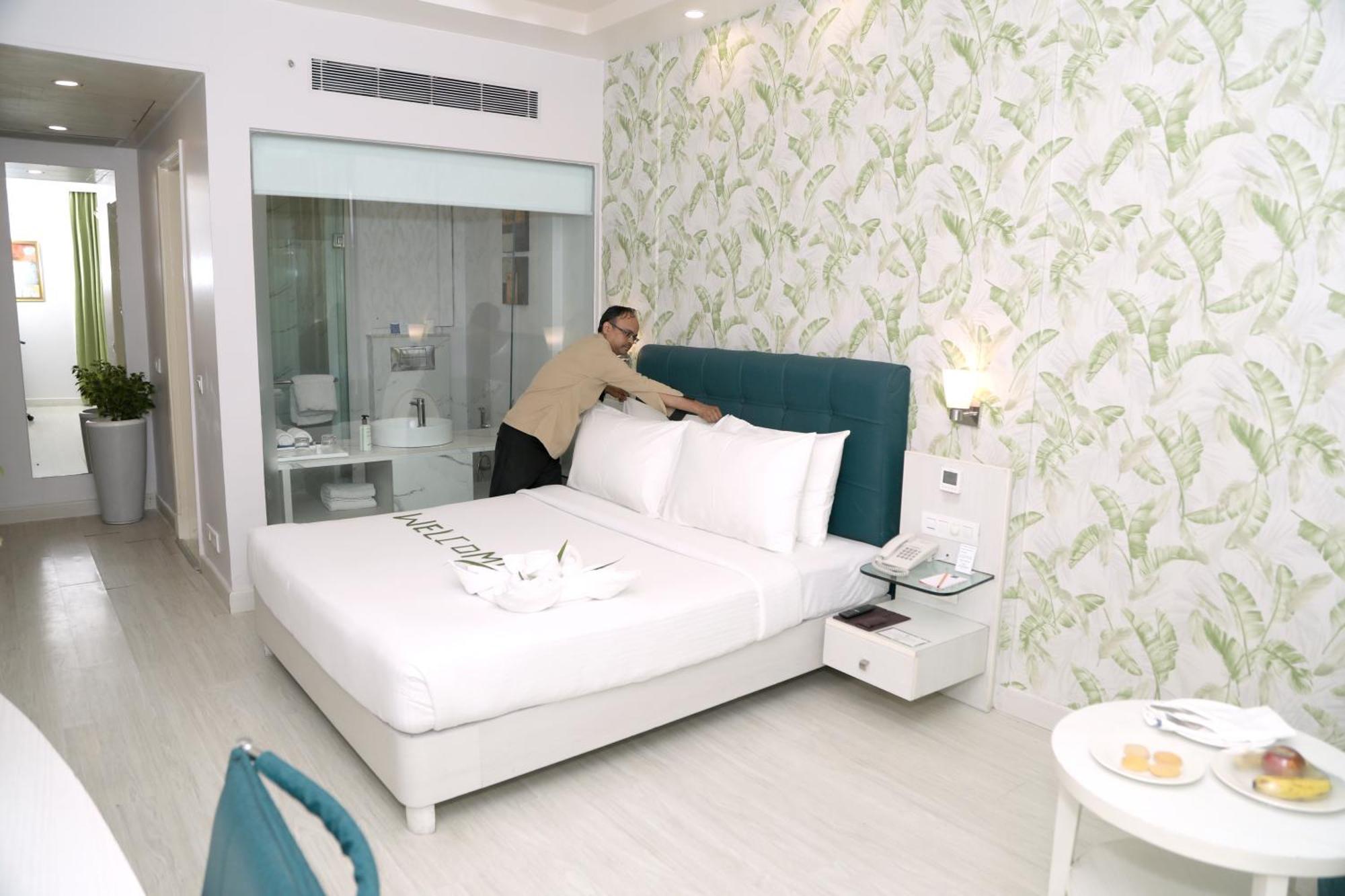 ซาโรวาร์ พอร์ติโก้ นาเรียน่า Hotel นิวเดลี ภายนอก รูปภาพ