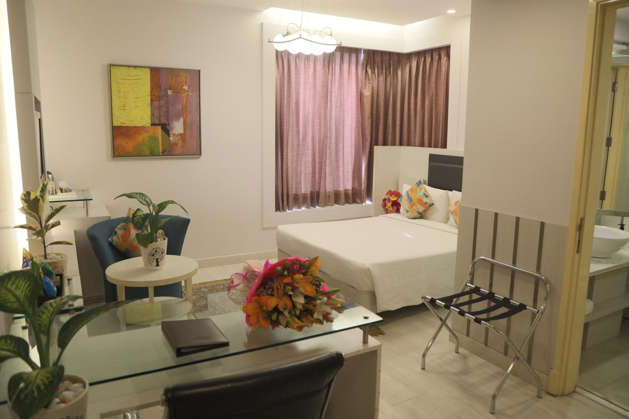 ซาโรวาร์ พอร์ติโก้ นาเรียน่า Hotel นิวเดลี ภายนอก รูปภาพ